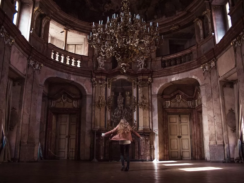 foyer chandeliers