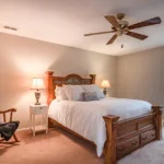 ceiling fan motor makes sound but does not turn