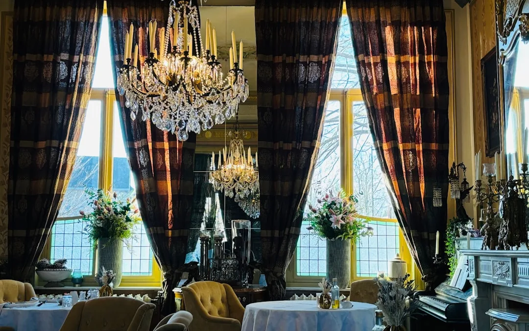 how low do you hang a dining room light