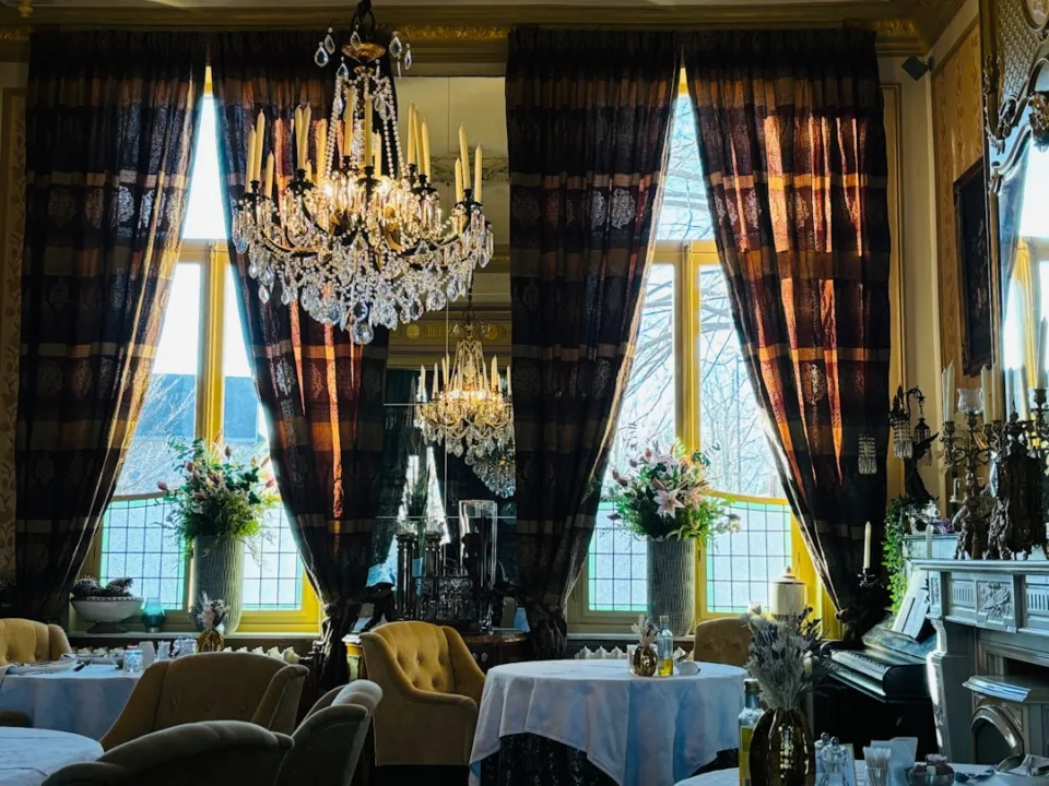 how low do you hang a dining room light