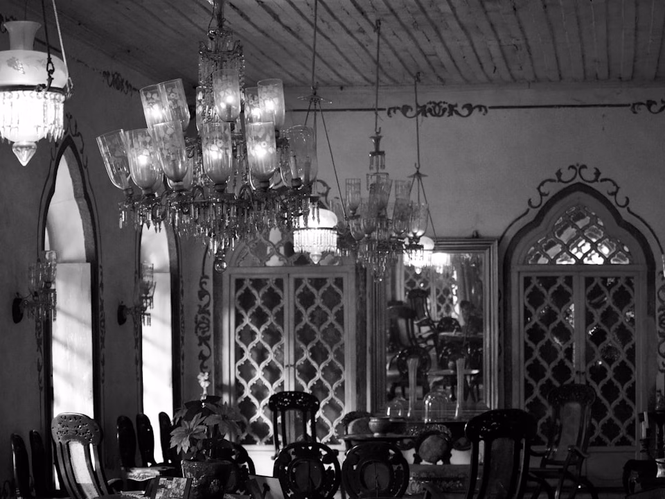 statement chandelier dining room